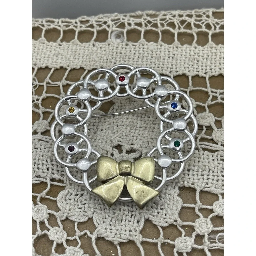 Christmas Wreath Brooch Holiday Pin Two Tone Gold & Silver Crystal‎ Accent